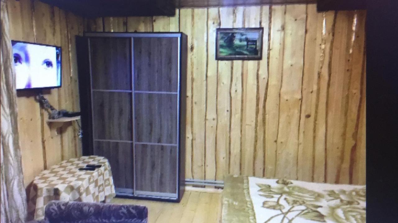 Хатинка Hotel Yaremche Bagian luar foto